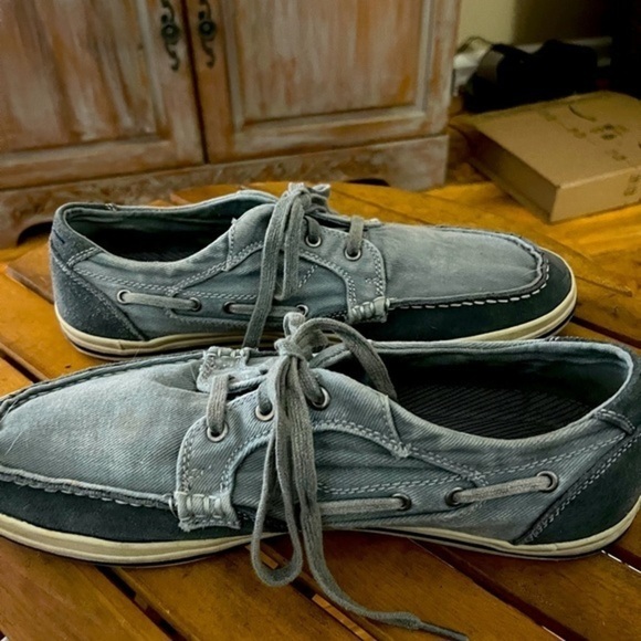 Relaxed Fit Memory Foam Deck shoes by Skechers Size 13. Gently pre-loved. - Picture 4 of 7